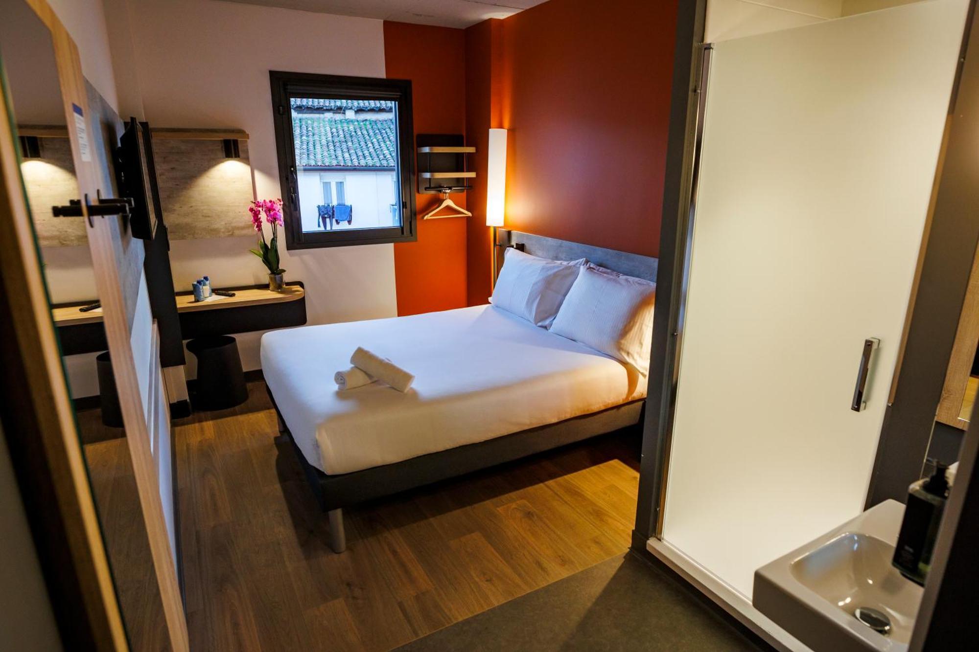 Ibis Budget Logrono Centro Buitenkant foto