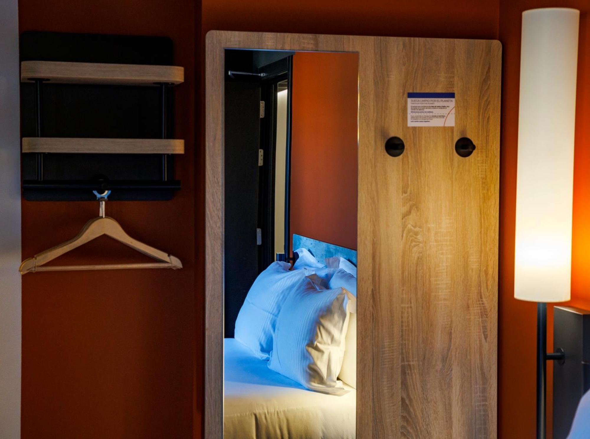 Ibis Budget Logrono Centro Buitenkant foto