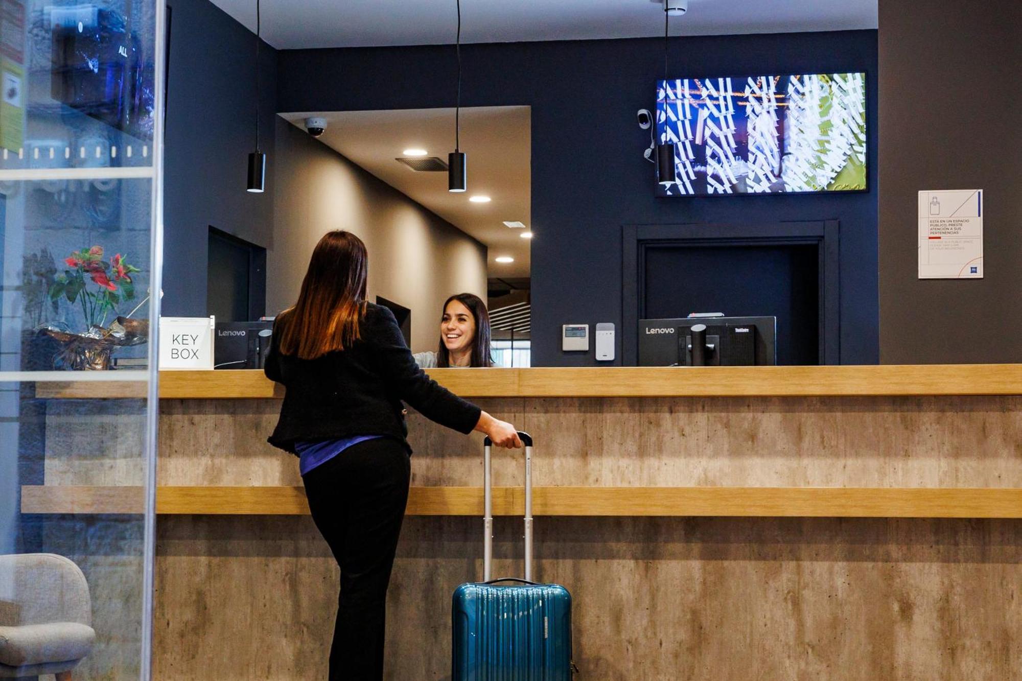 Ibis Budget Logrono Centro Buitenkant foto